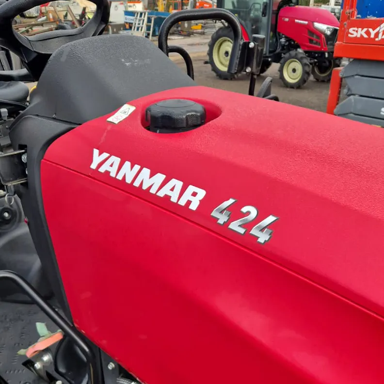 26HP Tractor Yanmar SA424V-R 2023